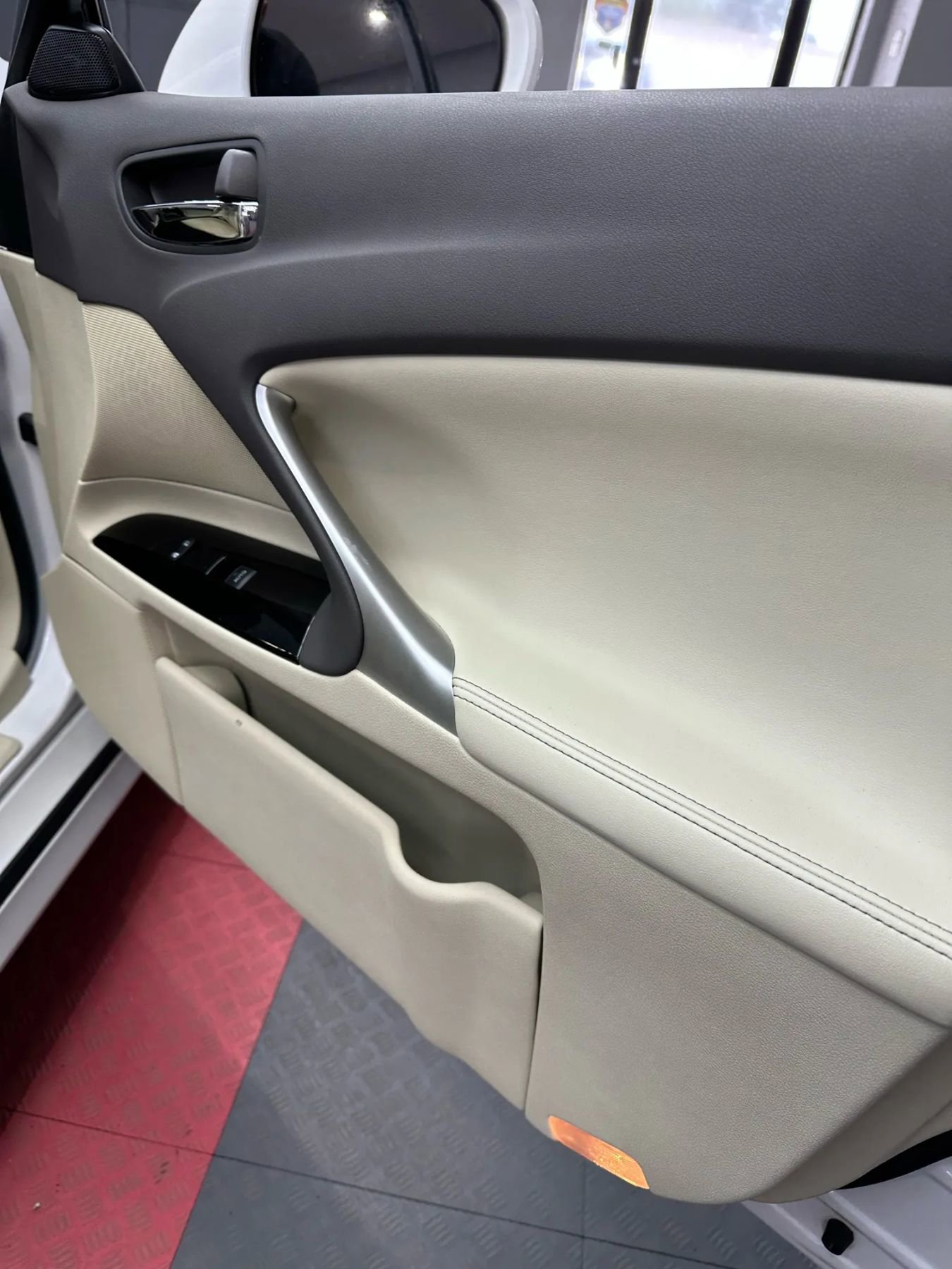 Used 2011 Lexus IS 250 image 26