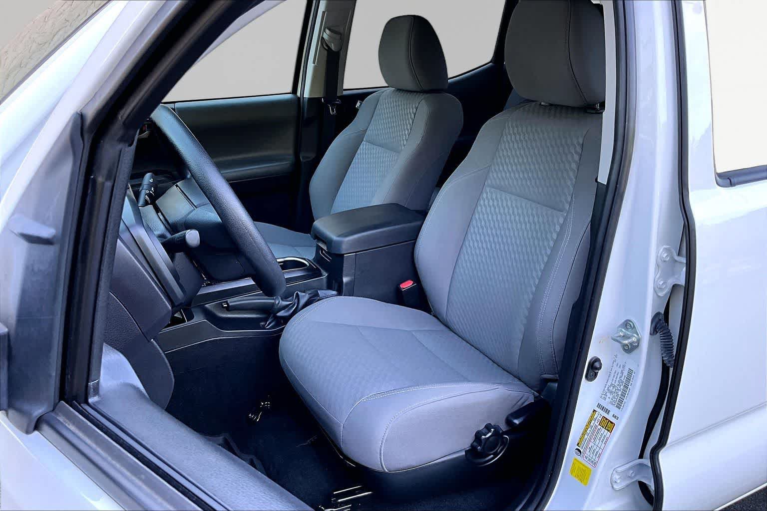 Certified 2023 Toyota Tacoma SR AWD/4WD image 8