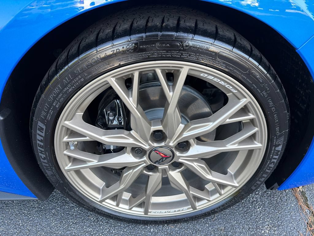Used 2024 Chevrolet Corvette Stingray Preferred Cpe w/ Battery Protection Package RWD image 13