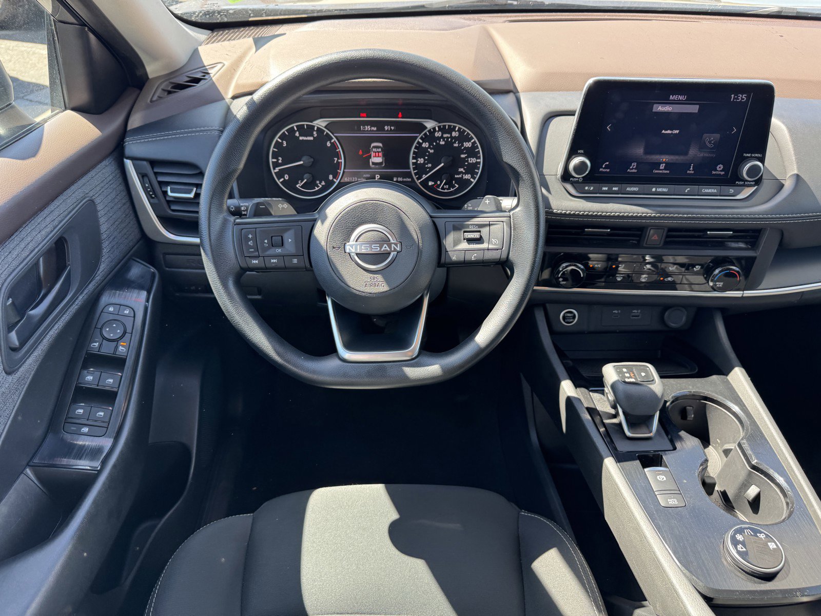 Used 2023 Nissan Rogue S image 13