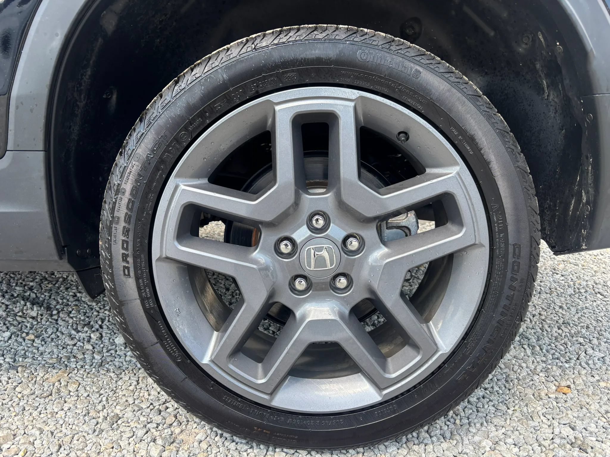 Used 2023 Honda Passport EX-L image 2