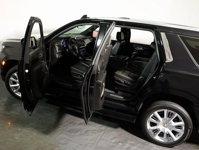 Used 2023 Chevrolet Tahoe High Country w/ Premium Package 2 image 5