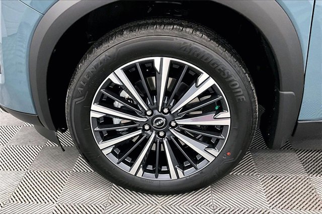 New 2026 Nissan Pathfinder Platinum image 12