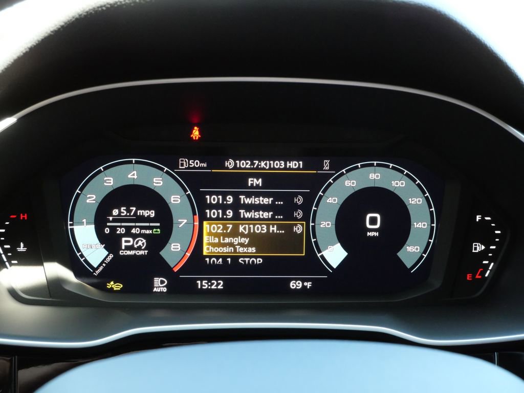 Used 2024 Audi Q3 2.0T Premium Plus AWD/4WD image 27