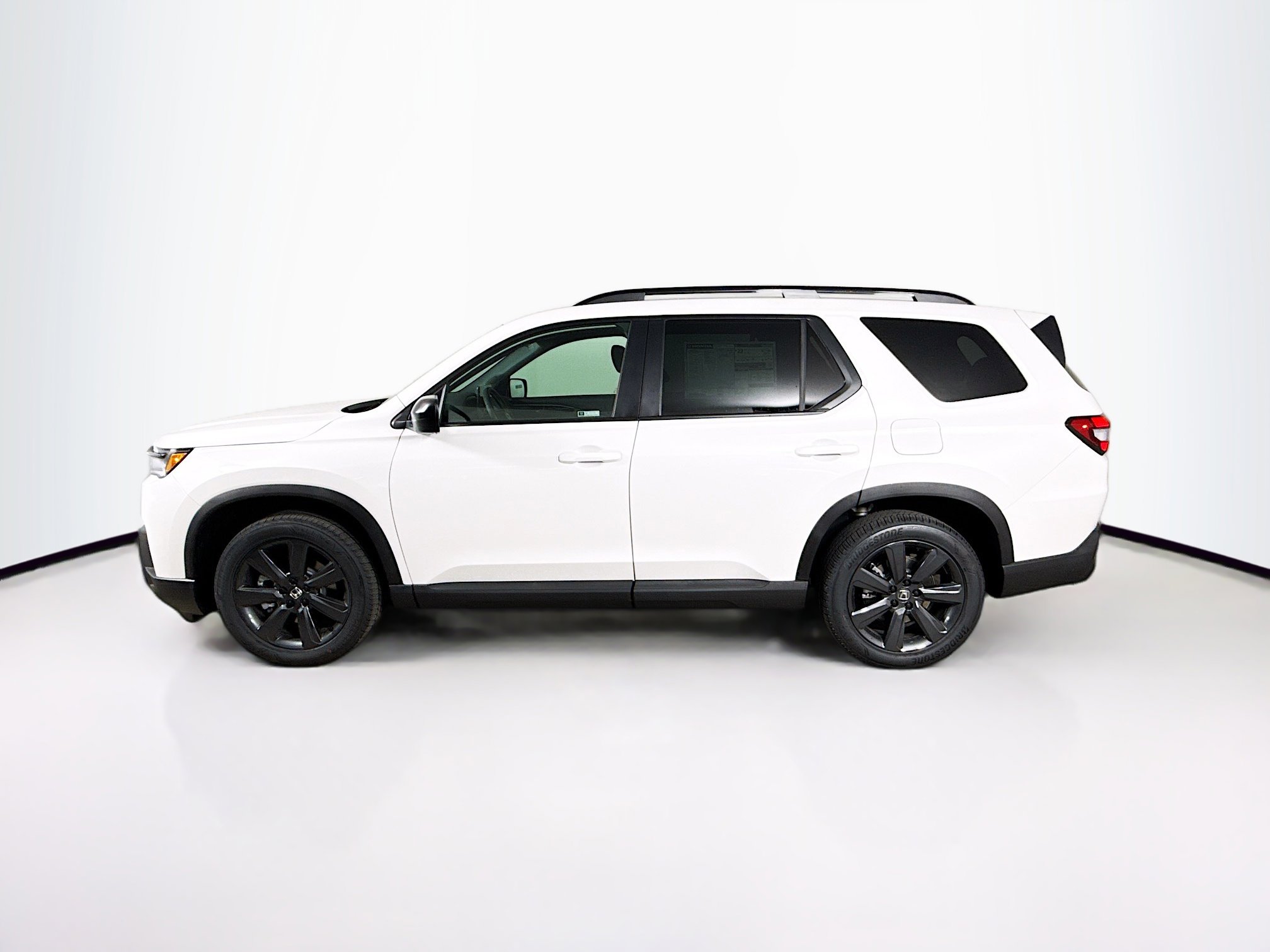 New 2026 Honda Pilot Sport image 7