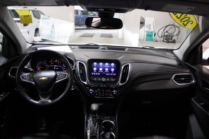 Used 2022 Chevrolet Equinox Premier image 2