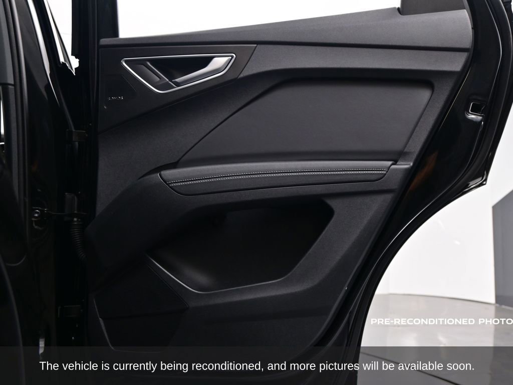 Used 2024 Audi Q4 e-tron Premium Plus w/ Premium Plus image 34