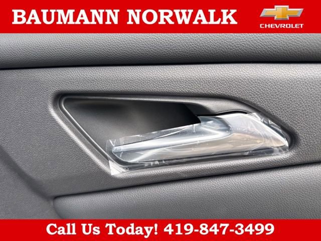 New 2025 Chevrolet Traverse LT w/ Enhanced Driving Package FWD image 42