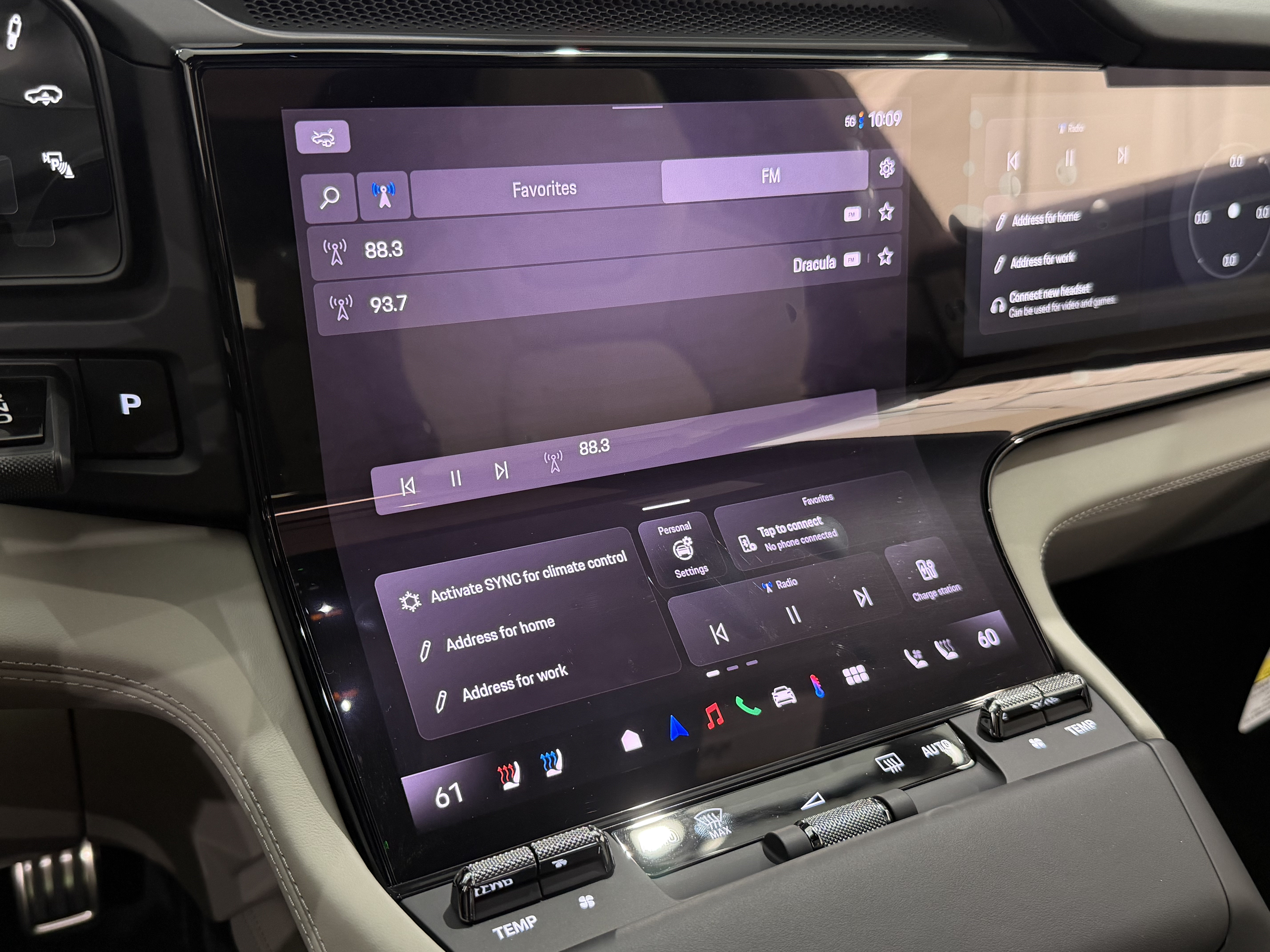 New 2026 Porsche Cayenne Electric AWD/4WD image 43