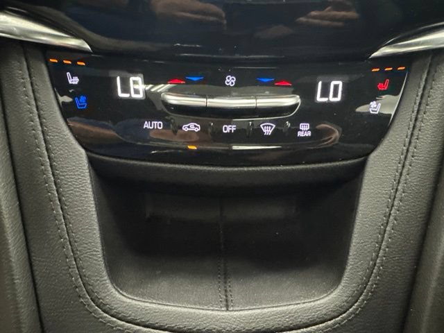 Used 2022 Cadillac XT6 Premium Luxury w/ Platinum Package AWD/4WD image 20