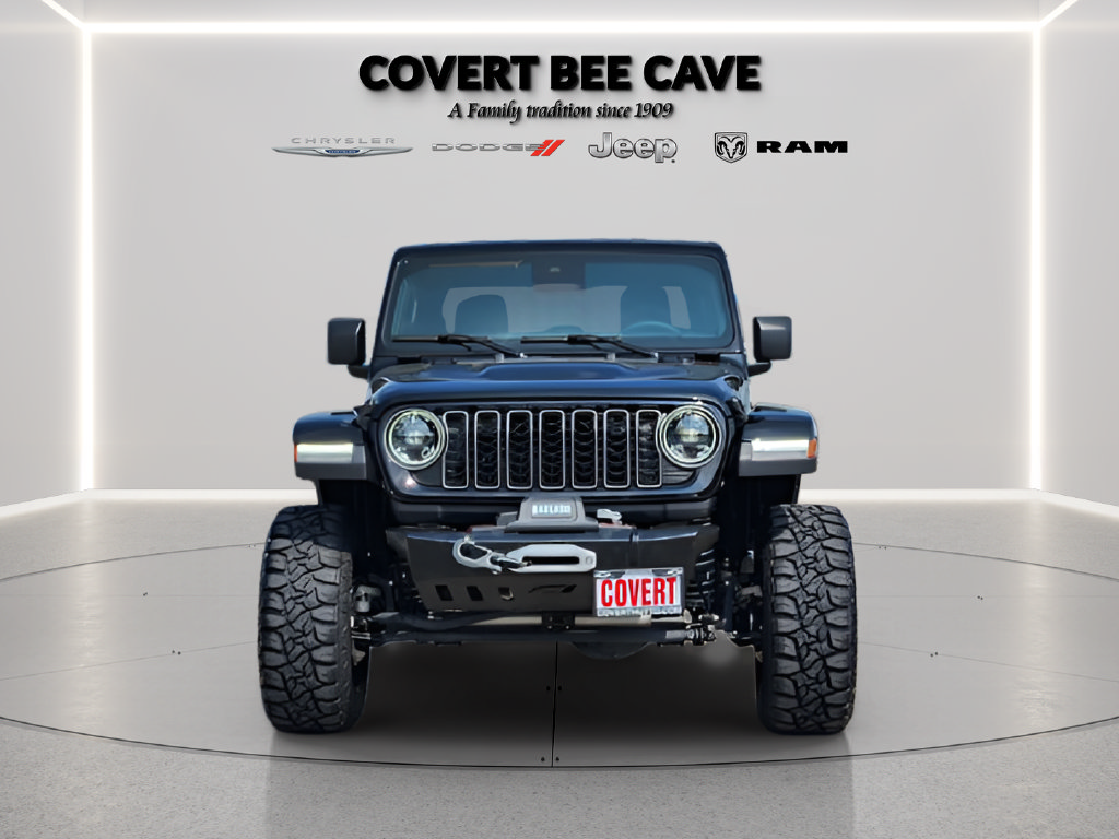 Used 2025 Jeep Gladiator Rubicon AWD/4WD image 2