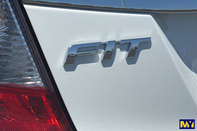 Used 2015 Honda Fit EX image 36