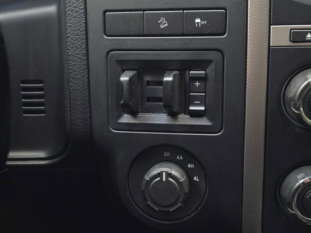 Used 2017 Ford Expedition EL XL w/ Equipment Group 101A image 35