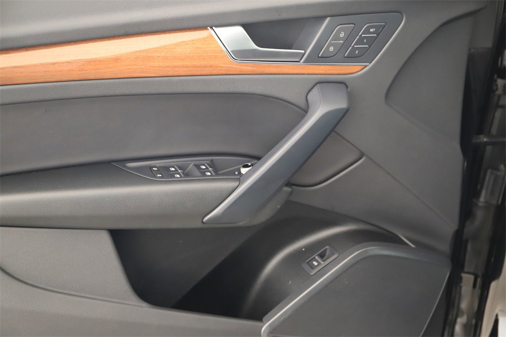 Certified 2023 Audi Q5 2.0T Premium w/ Convenience Package image 23