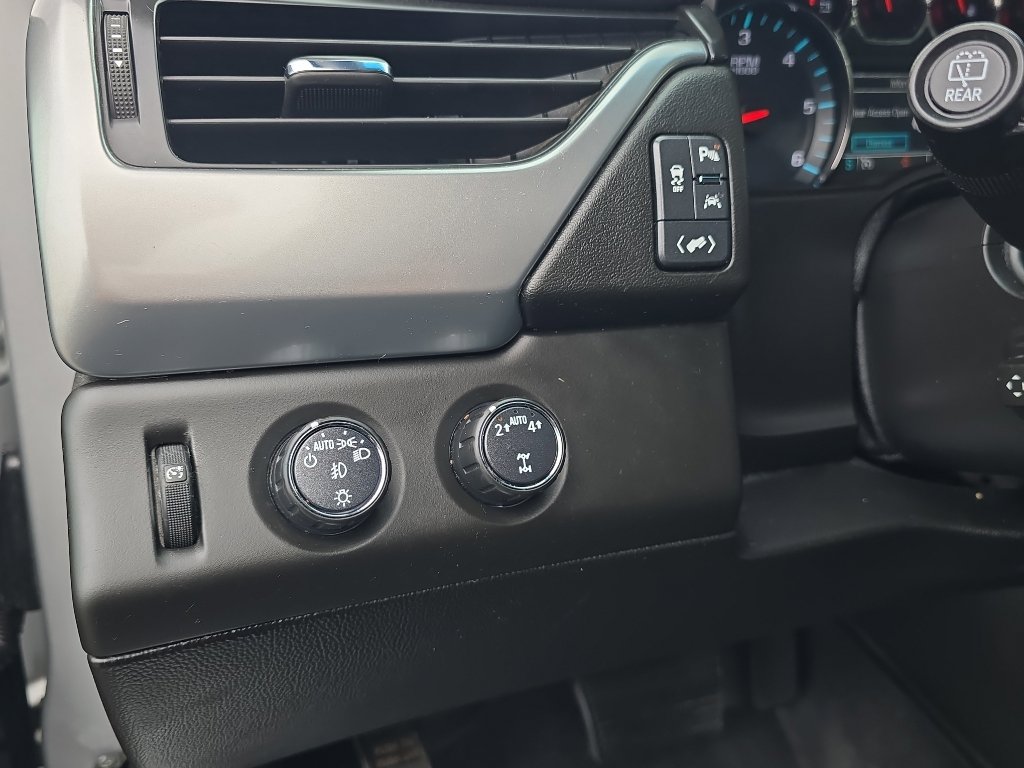 Used 2019 Chevrolet Tahoe LT image 27