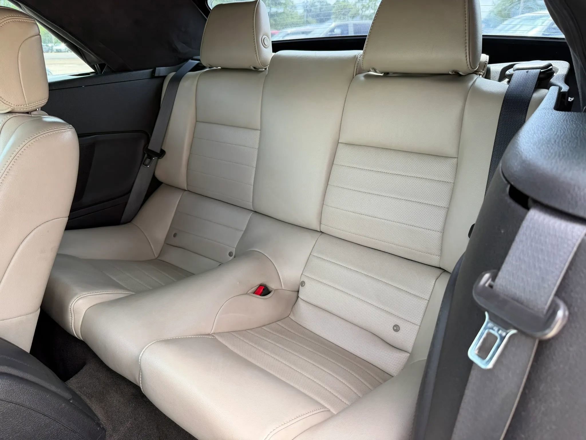 Used 2013 Ford Mustang Premium RWD image 16