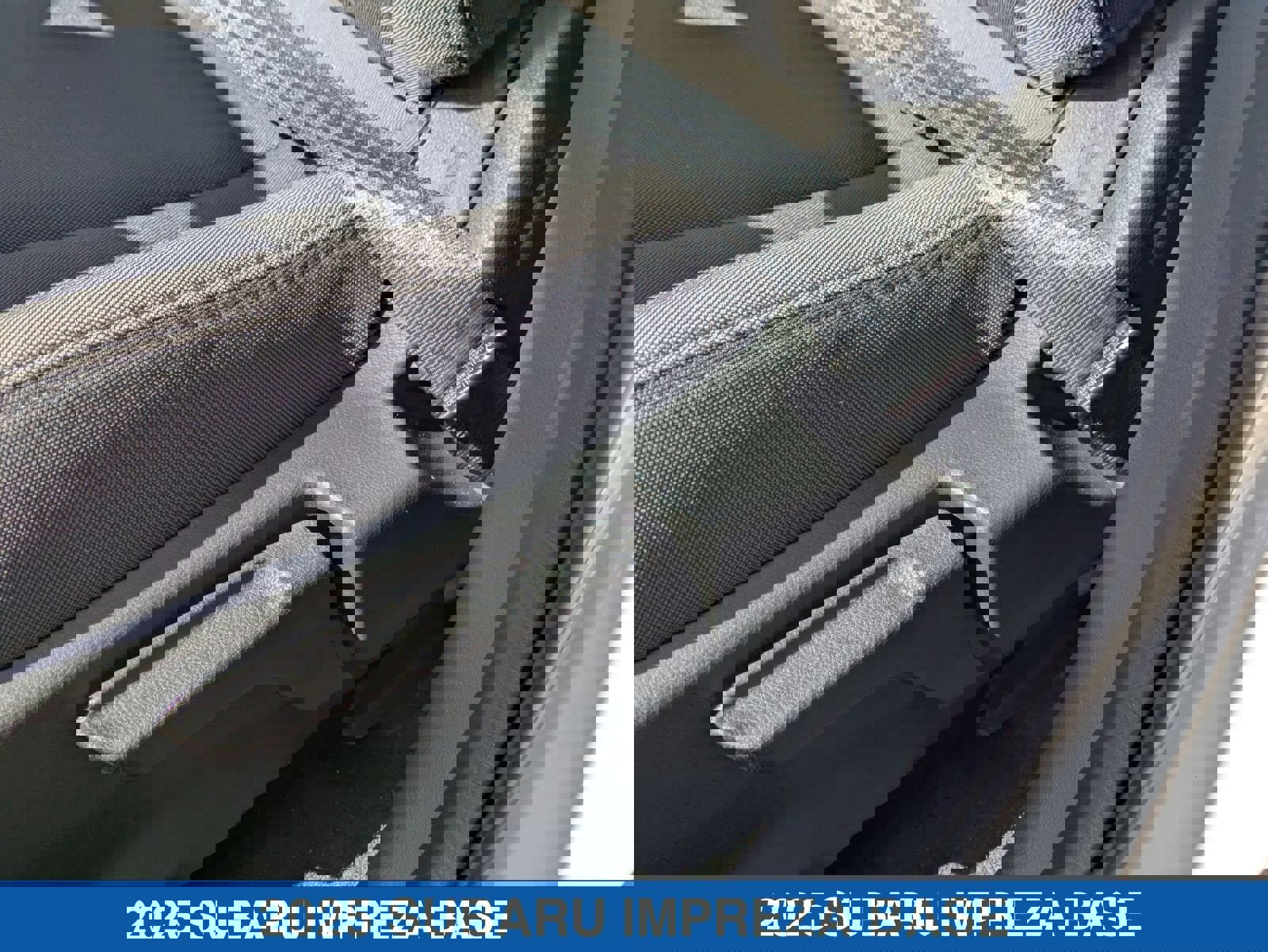 Certified 2025 Subaru Impreza 2.0i image 26