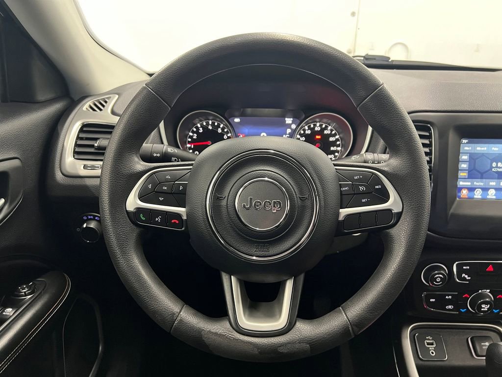 Used 2018 Jeep Compass Sport w/ Tech Group image 14