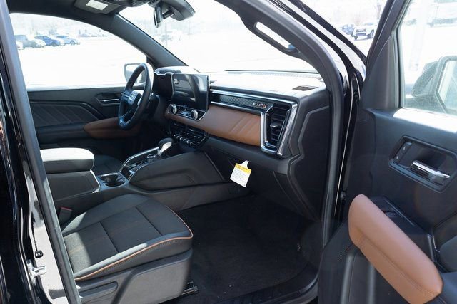 New 2026 GMC Canyon AT4 image 21