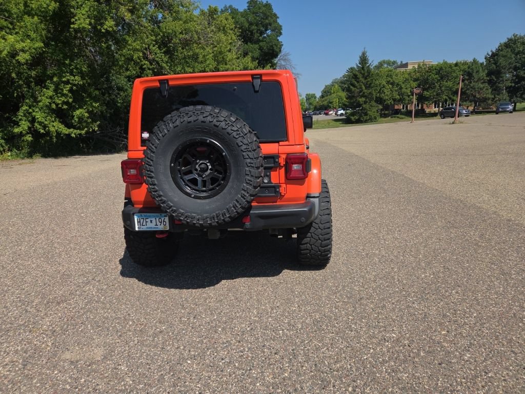 Used 2019 Jeep Wrangler Unlimited Rubicon w/ Cold Weather Group AWD/4WD image 15