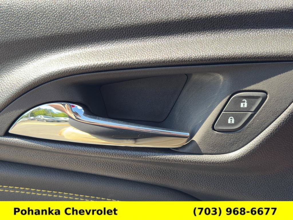 Used 2025 Chevrolet Trax LT FWD image 20