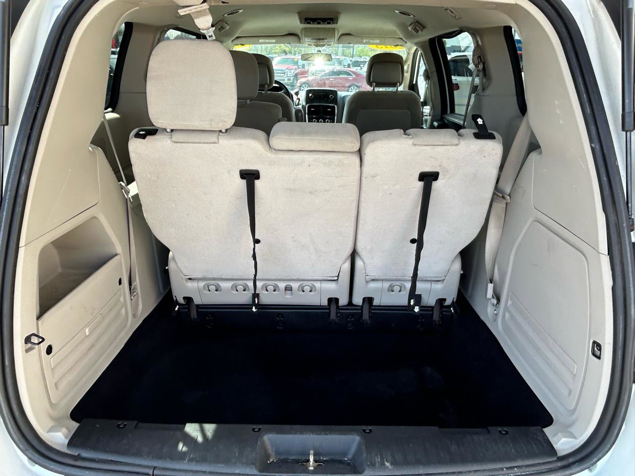 Used 2015 Dodge Grand Caravan SE w/ Quick Order Package 29E SE FWD image 16