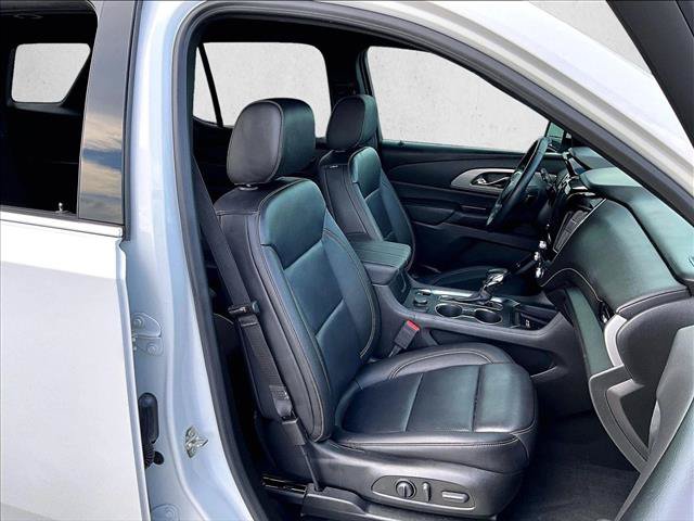 Used 2023 Chevrolet Traverse LT FWD image 9