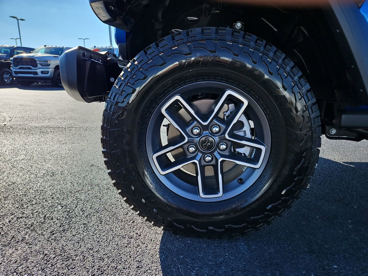 New 2025 Jeep Gladiator Mojave w/ Safety Group image 10