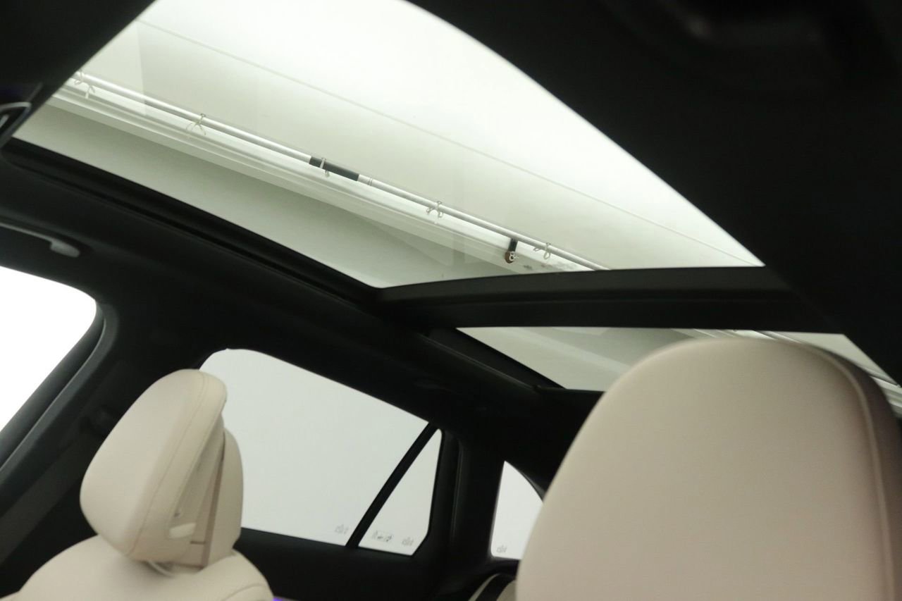 New 2026 Mercedes-Benz GLC 300 image 15