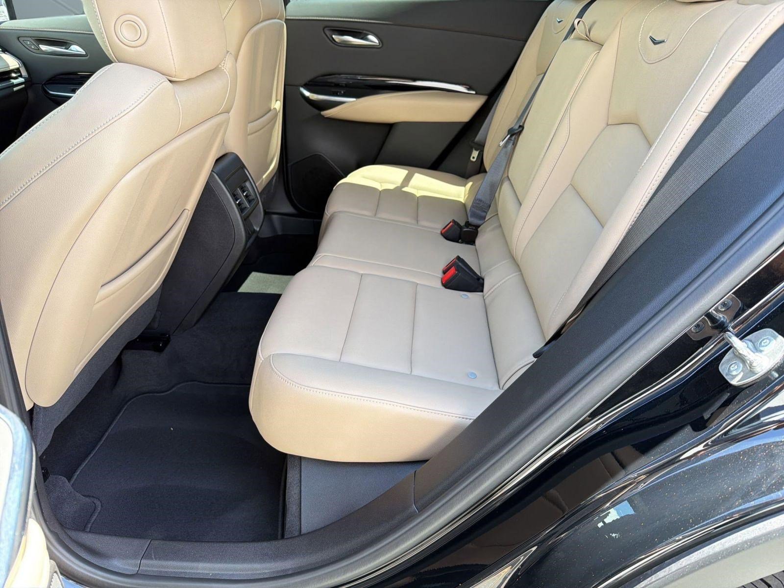 Certified 2024 Cadillac XT4 Luxury FWD image 14