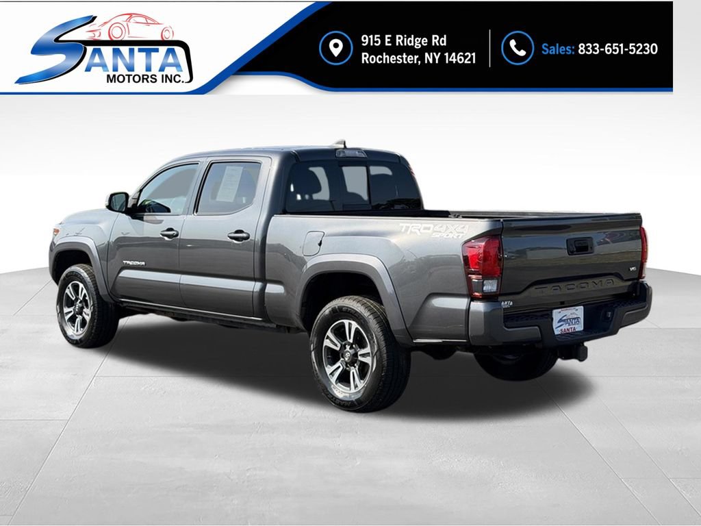 Used 2018 Toyota Tacoma TRD Sport AWD/4WD image 13