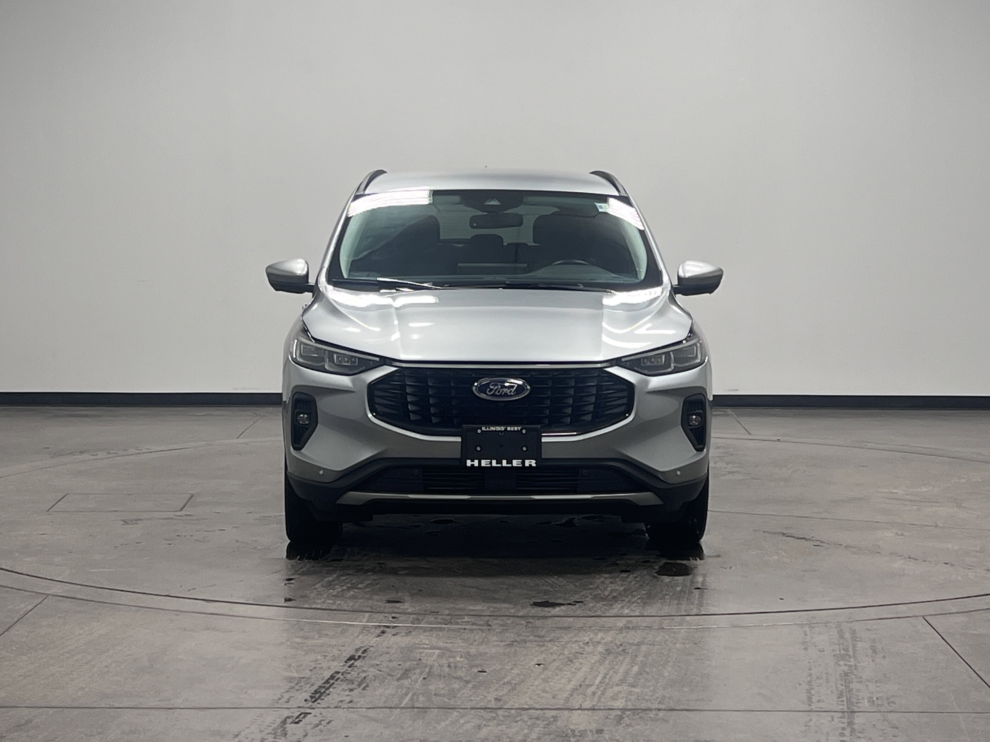 Used 2024 Ford Escape Platinum image 3