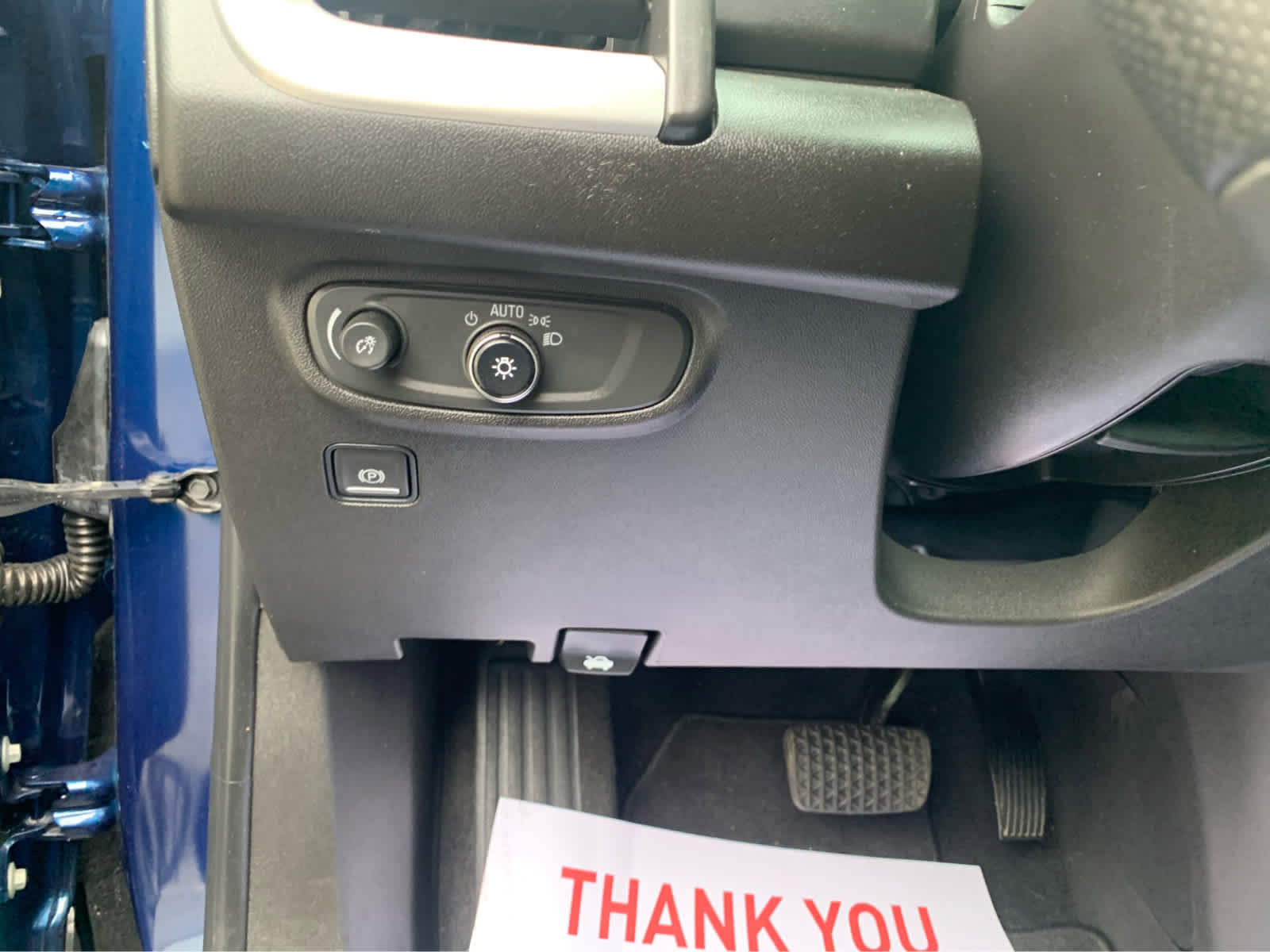 Used 2022 GMC Terrain SLE w/ Driver Convenience Package image 14