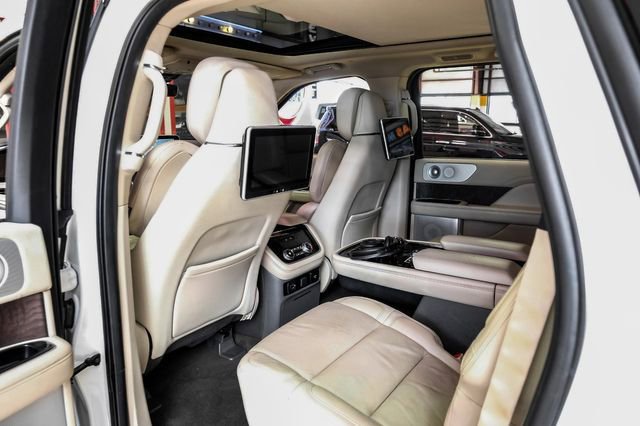 Used 2021 Lincoln Navigator L Reserve image 33