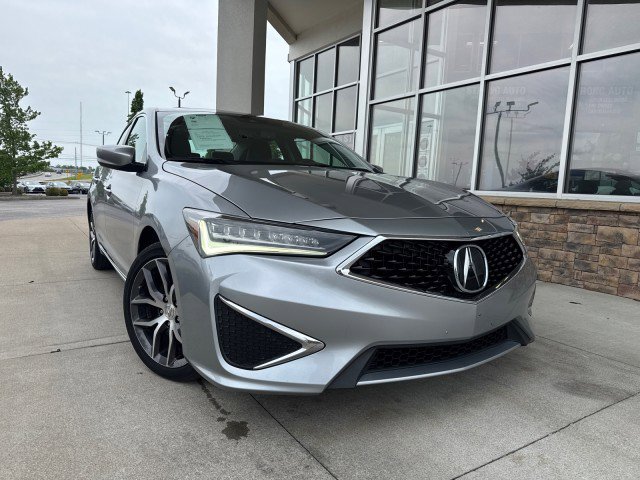Used 2022 Acura ILX w/ Premium Package FWD image 2