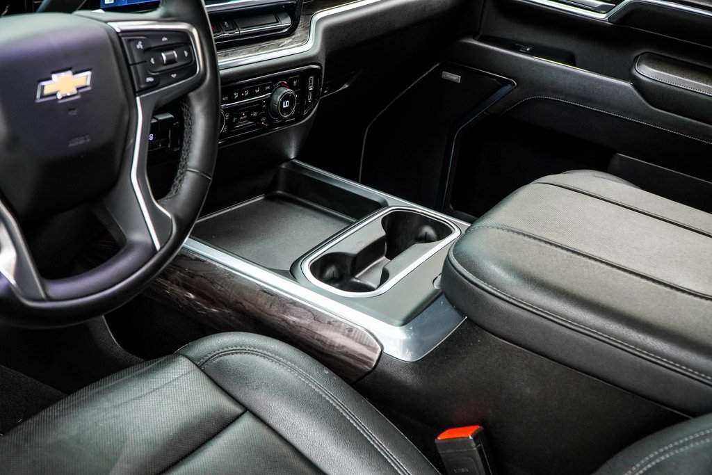 Used 2024 Chevrolet Silverado 3500 LTZ w/ LTZ Premium Package image 15