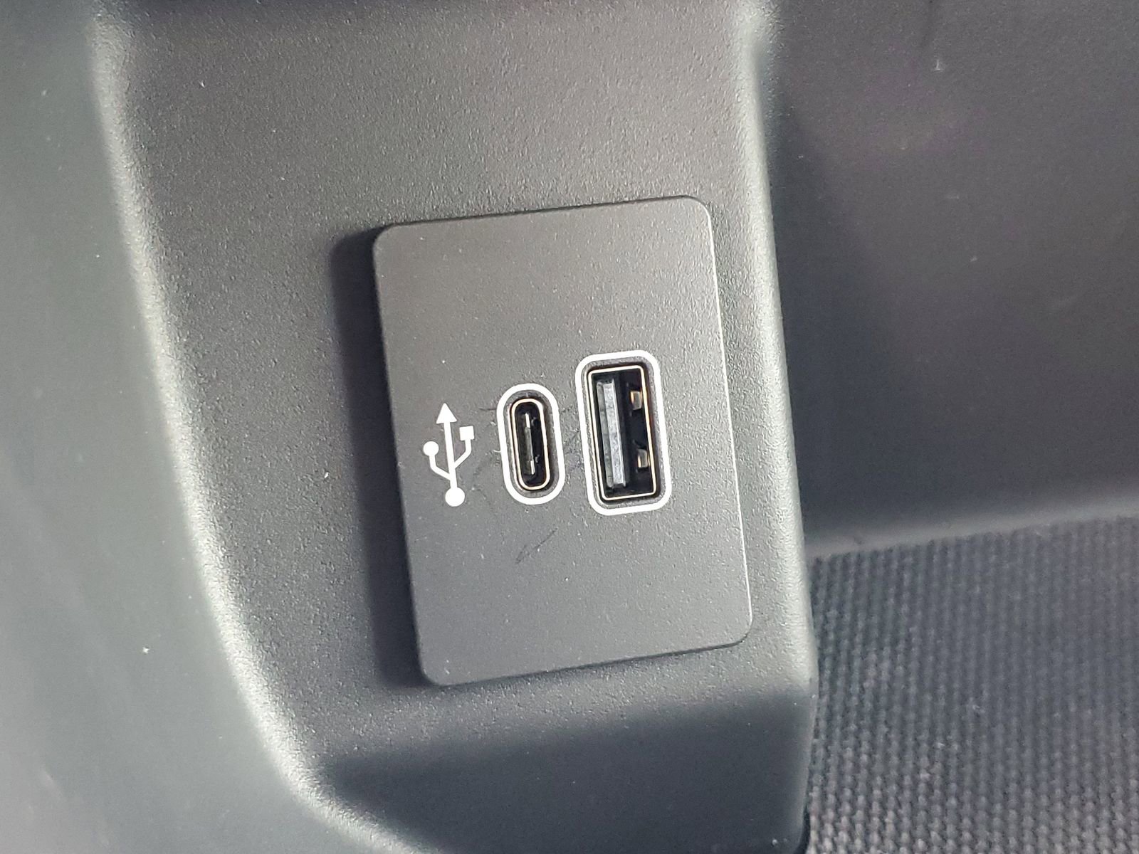 New 2025 Ford F150 Lightning Flash AWD/4WD image 28