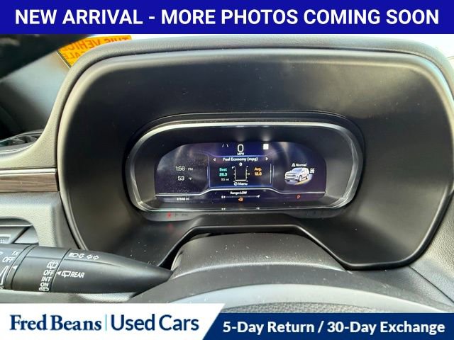 Used 2022 Chevrolet Suburban LT w/ LT Signature Package image 15