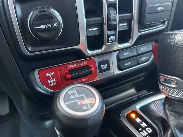 Used 2019 Jeep Wrangler Unlimited Rubicon w/ Dual Top Group image 32