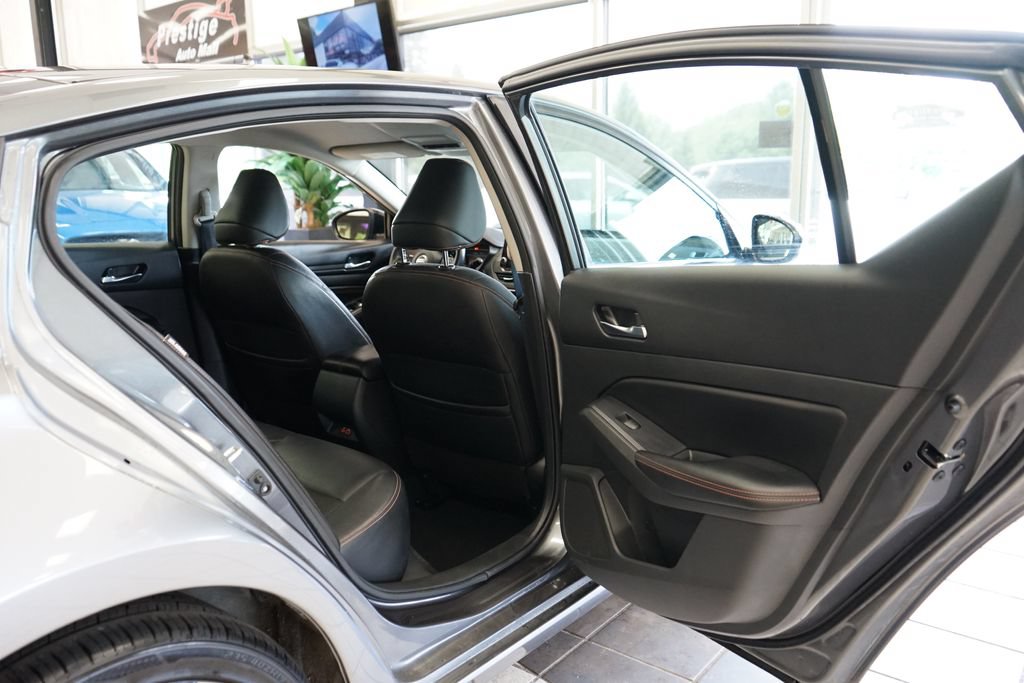 Used 2021 Nissan Altima 2.5 SR FWD image 45