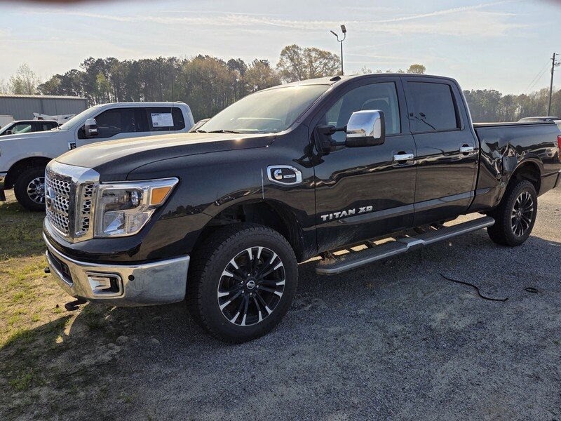 Used 2016 Nissan Titan XD AWD/4WD image 7