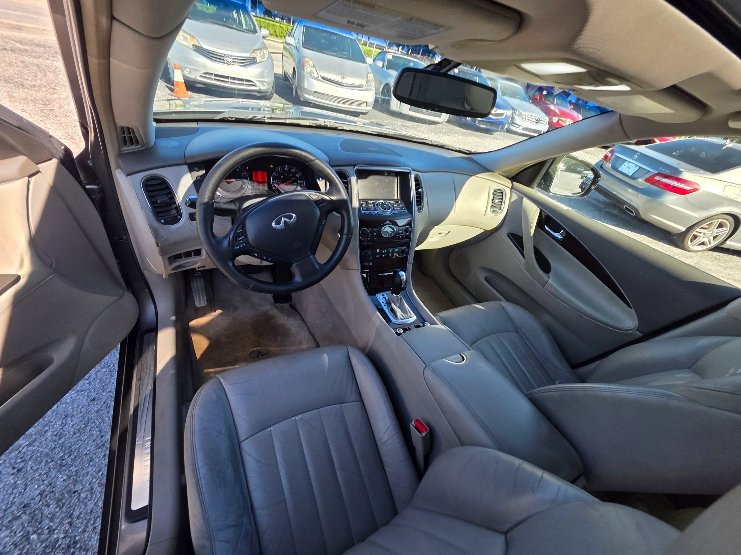 Used 2010 INFINITI EX35 Journey RWD image 14