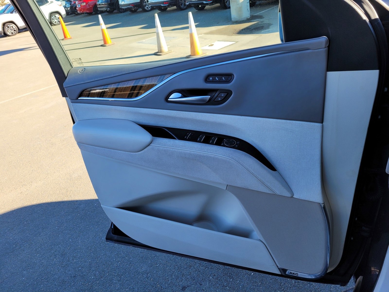 Used 2021 Cadillac Escalade Sport Platinum image 16