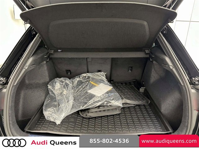 Certified 2025 Audi Q3 2.0T Premium Plus w/ Premium Plus Package image 10