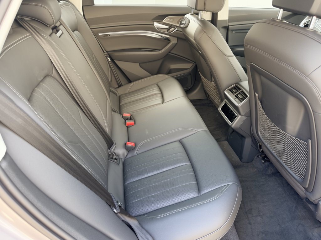 Used 2019 Audi e-tron Premium Plus AWD/4WD image 29