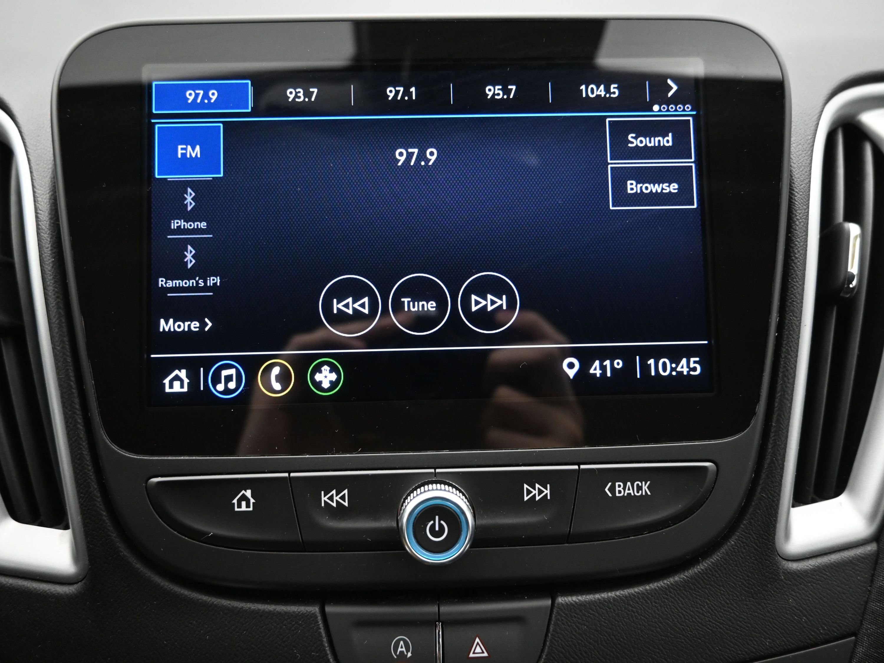 Used 2024 Chevrolet Malibu LS FWD image 15