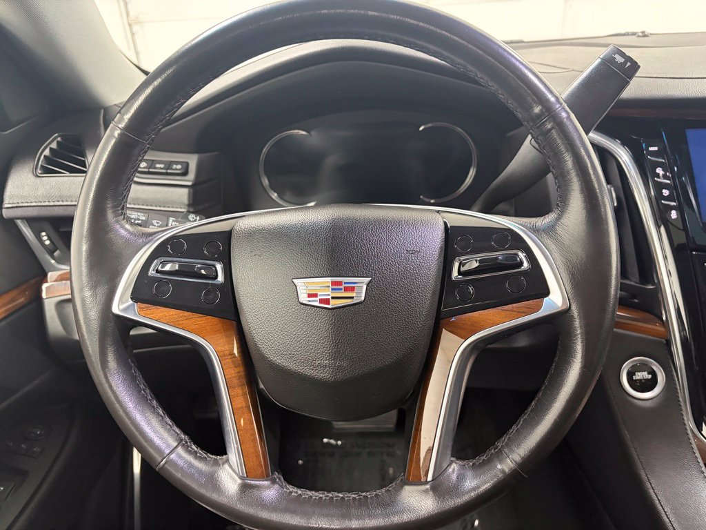 Used 2017 Cadillac Escalade ESV Luxury AWD/4WD image 15
