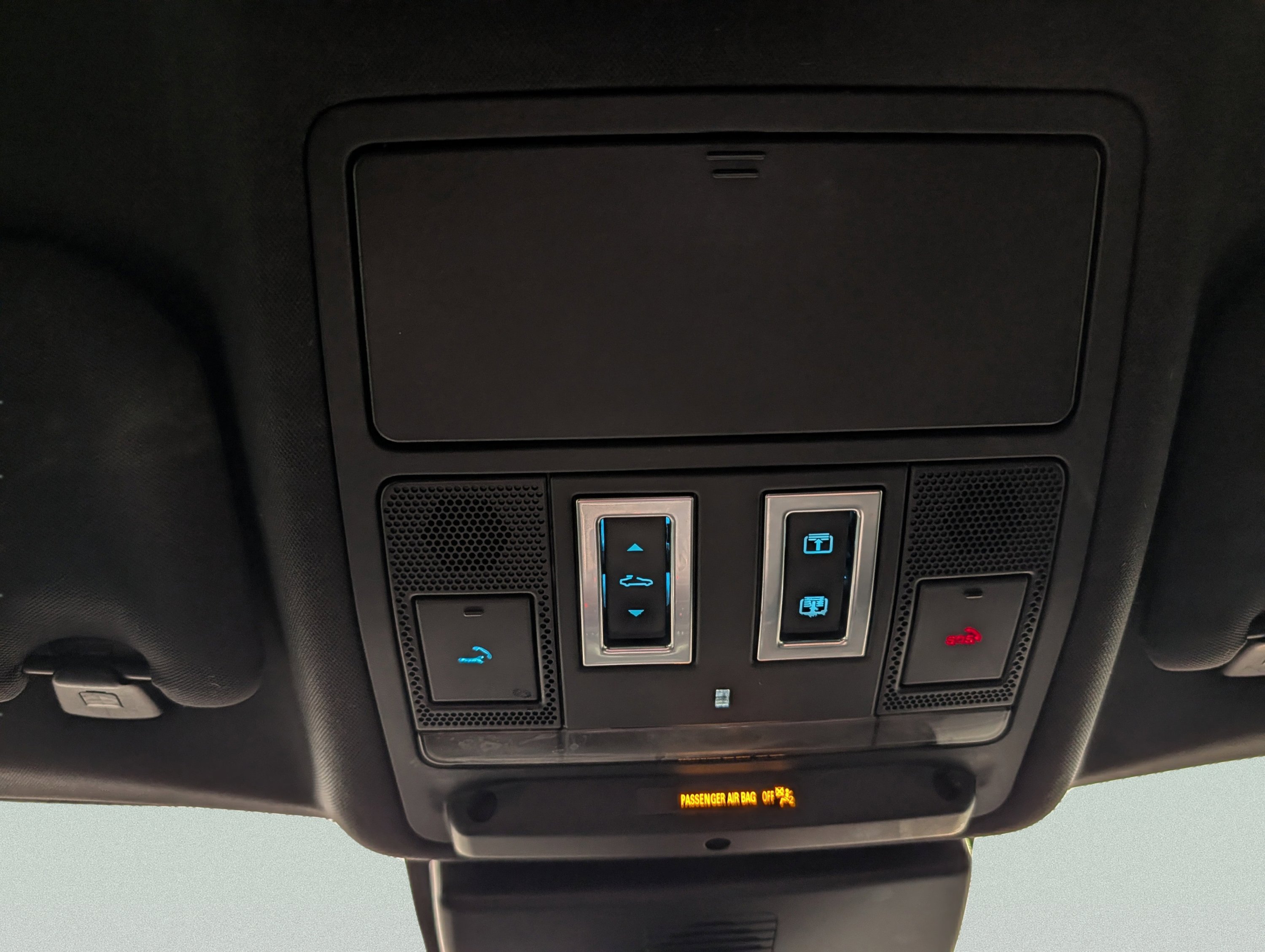 Used 2018 Jaguar XF S image 66