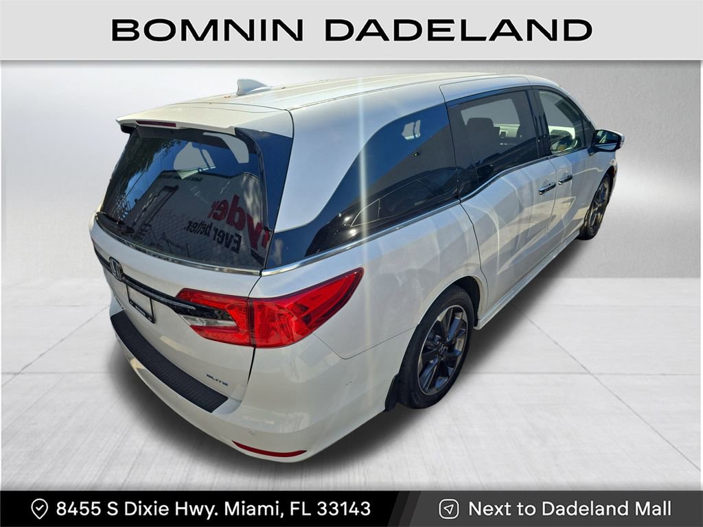 Used 2023 Honda Odyssey Elite image 4