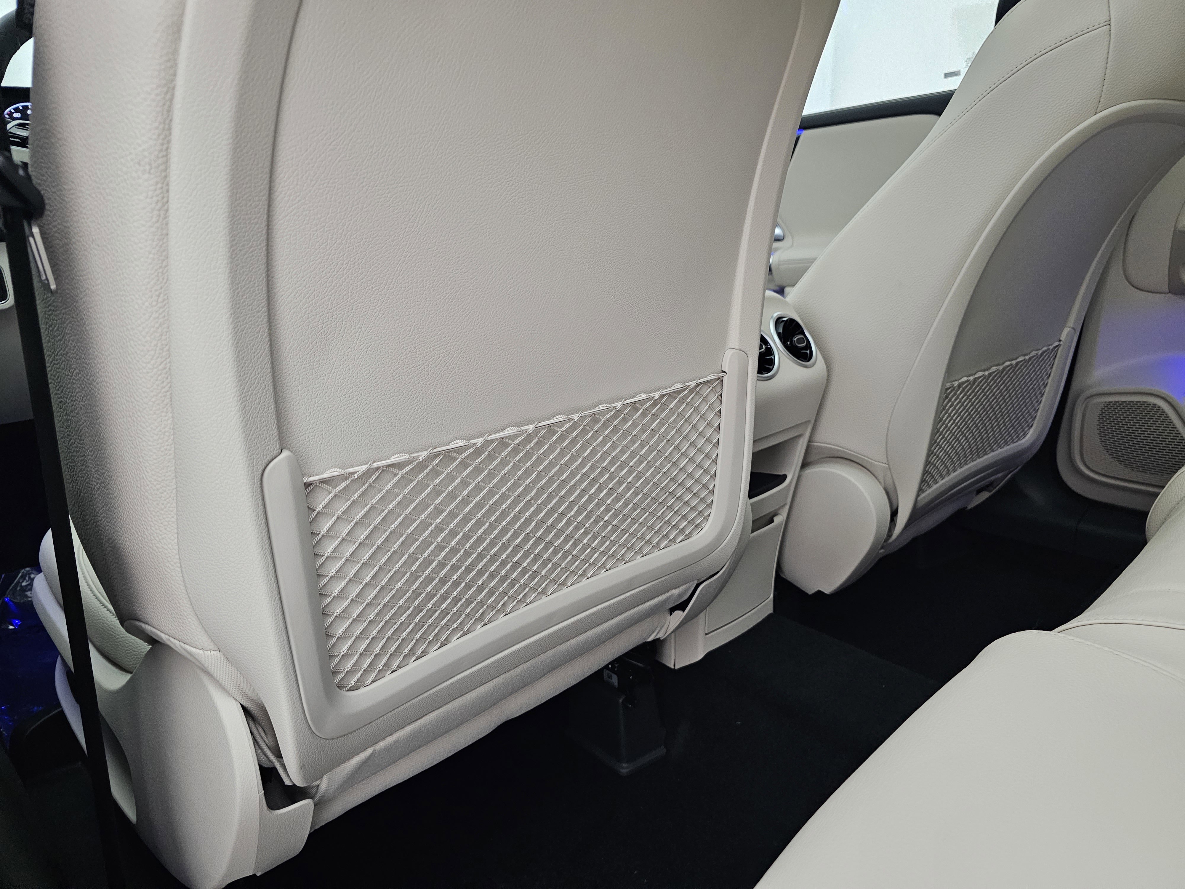 New 2026 Mercedes-Benz GLB 250 4MATIC image 23